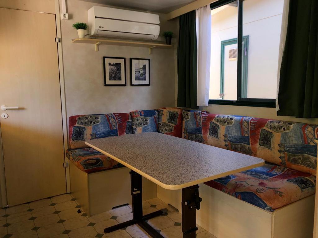 וירג'יו Zona Rosa 5 Chalet Mit Klimaanlage Und Wlan מראה חיצוני תמונה